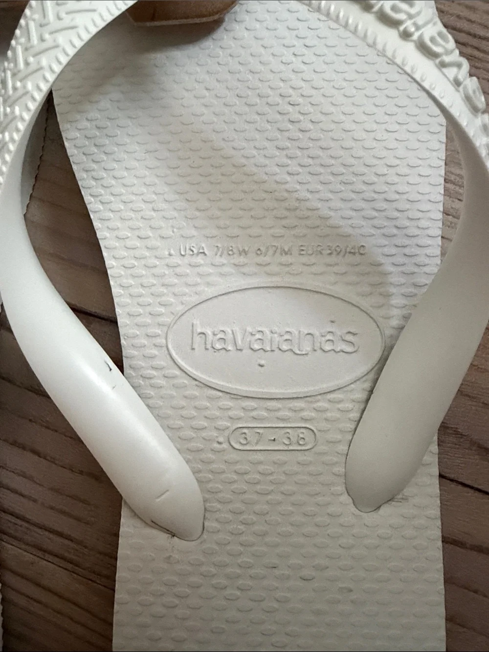 Havaianas White Classic Flip Flops